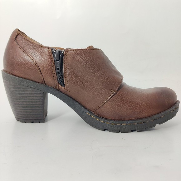 Born Concept BOC Brown Leather Booties Shoes Slip On High Heel Womens 8.5 M/W - Picture 4 of 10